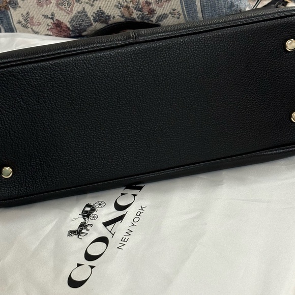 Coach Handbag new with tags - Picture 6 of 9